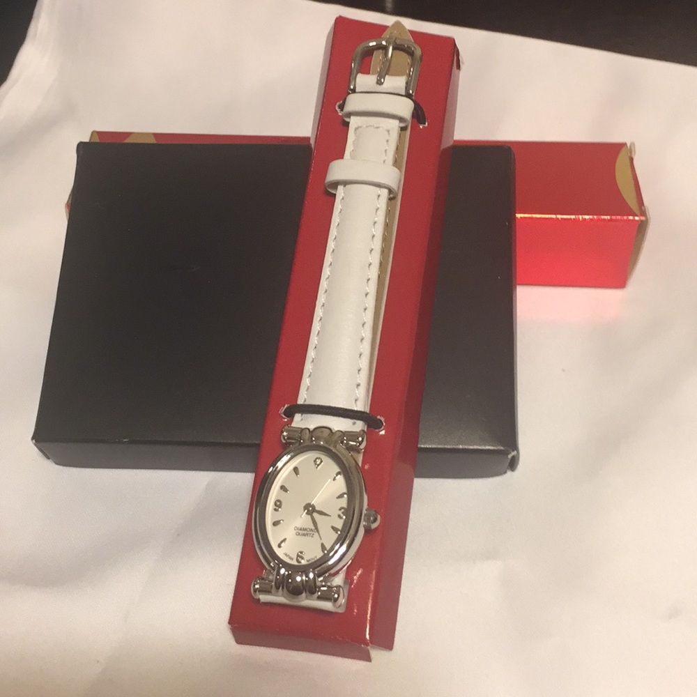 Watch - Picture 3 of 3